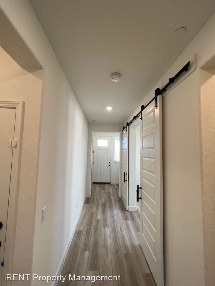 8257 Evans Tree Dr - Photo 3 of 41