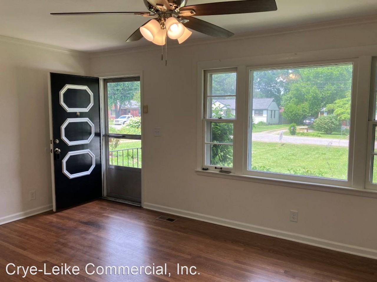 2809 Dunmore Dr - Photo 2 of 10