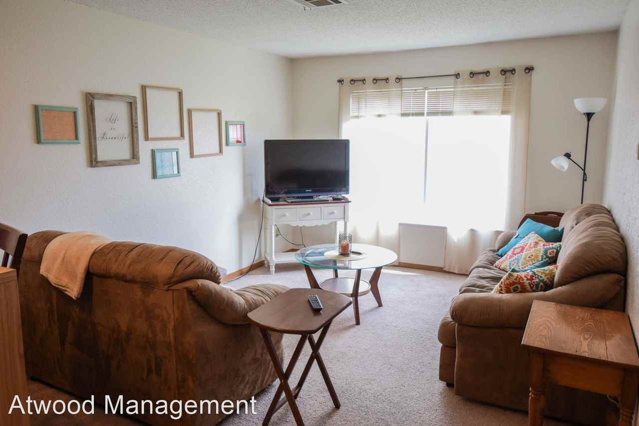 Quads Apartments 100 Bunting Ln, Mankato, MN 56001 Zumper