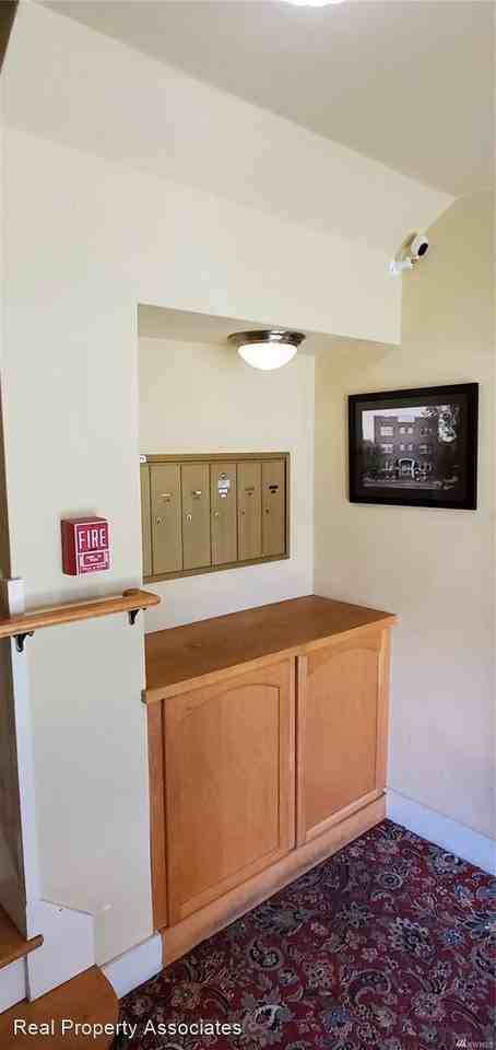 214 16th Ave E #101 - Photo 3 of 21