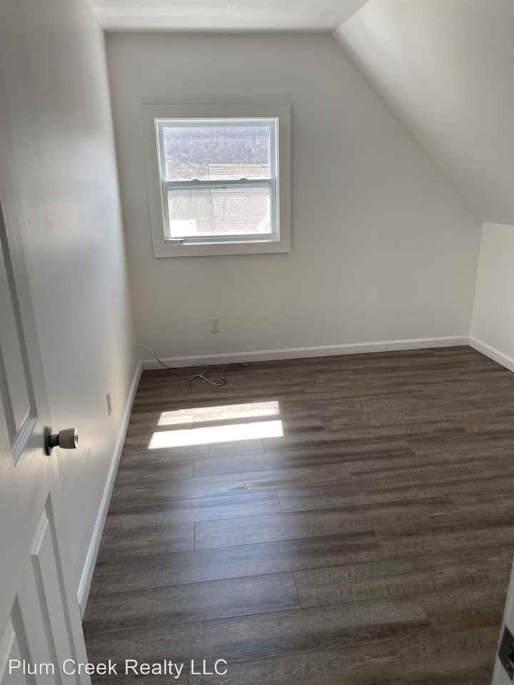 322-324 3rd Street - Photo 2 of 9