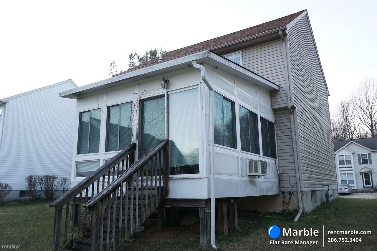 102 Cypress Dr - Photo 2 of 14