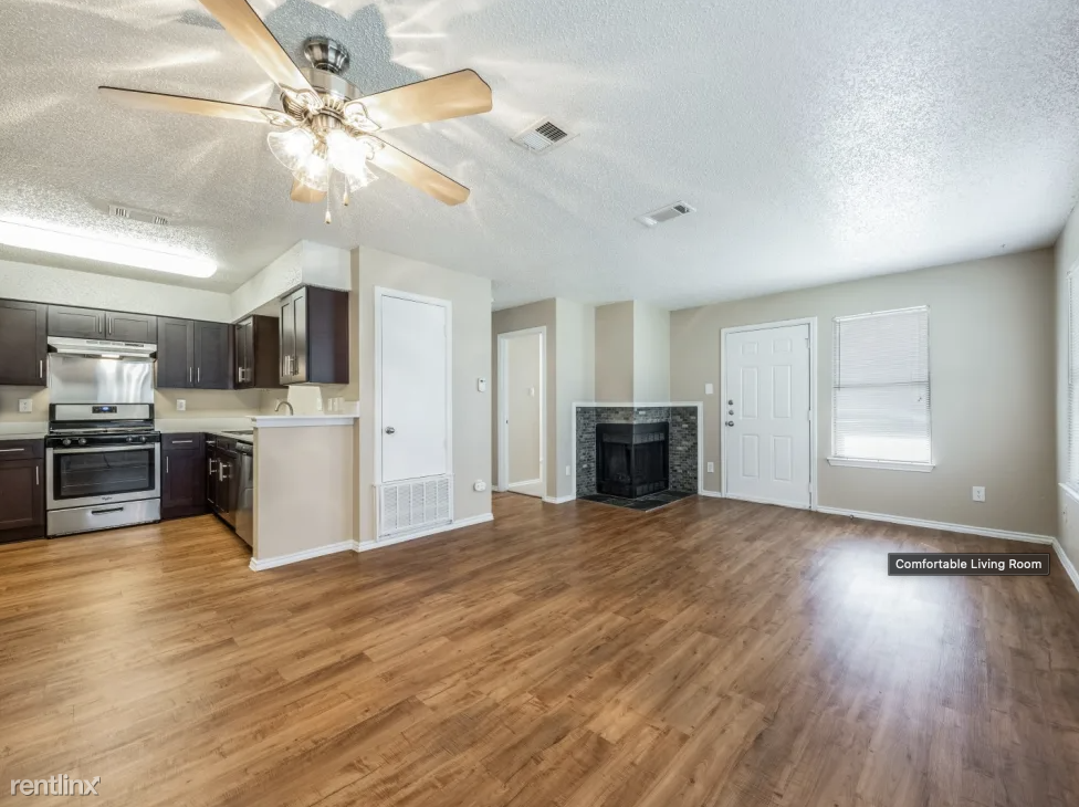 6402 McNeil Dr - Photo 2 of 7