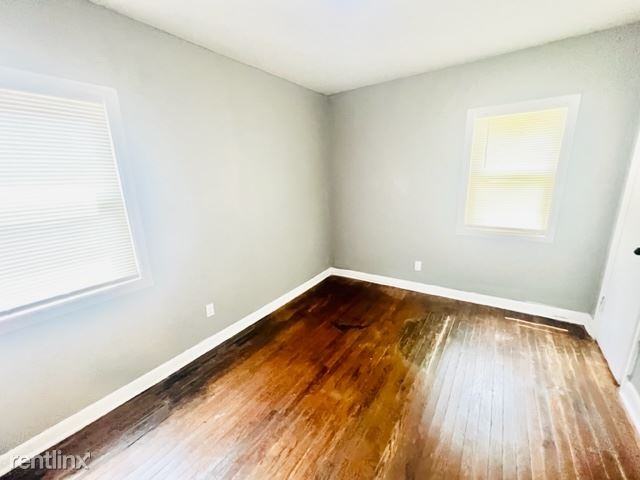 4404 Mersington Ave - Photo 3 of 6