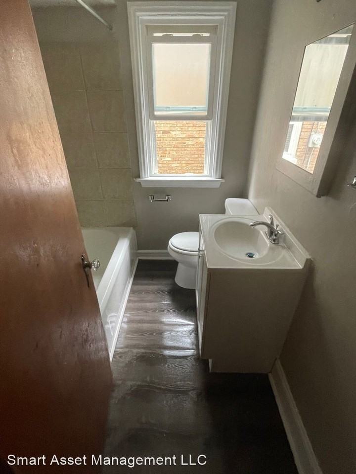 4124 N 46th St - Photo 2 of 3