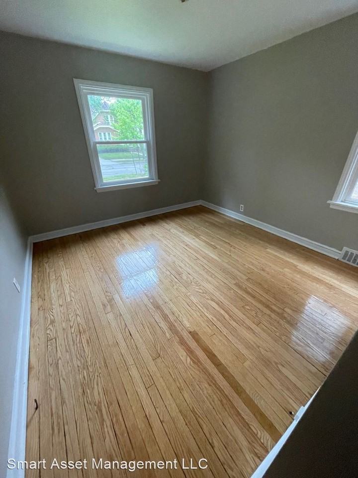 4124 N 46th St - Photo 3 of 3