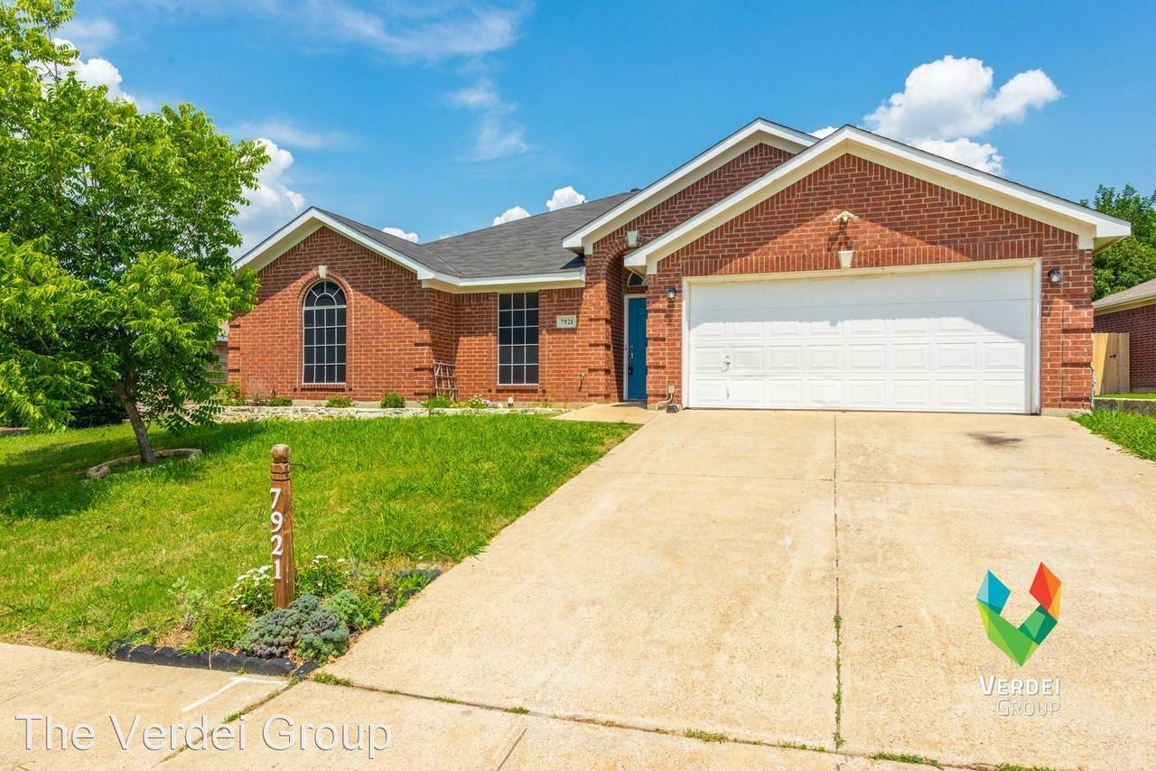 7921 Rattlers Ct - Photo 2 of 15