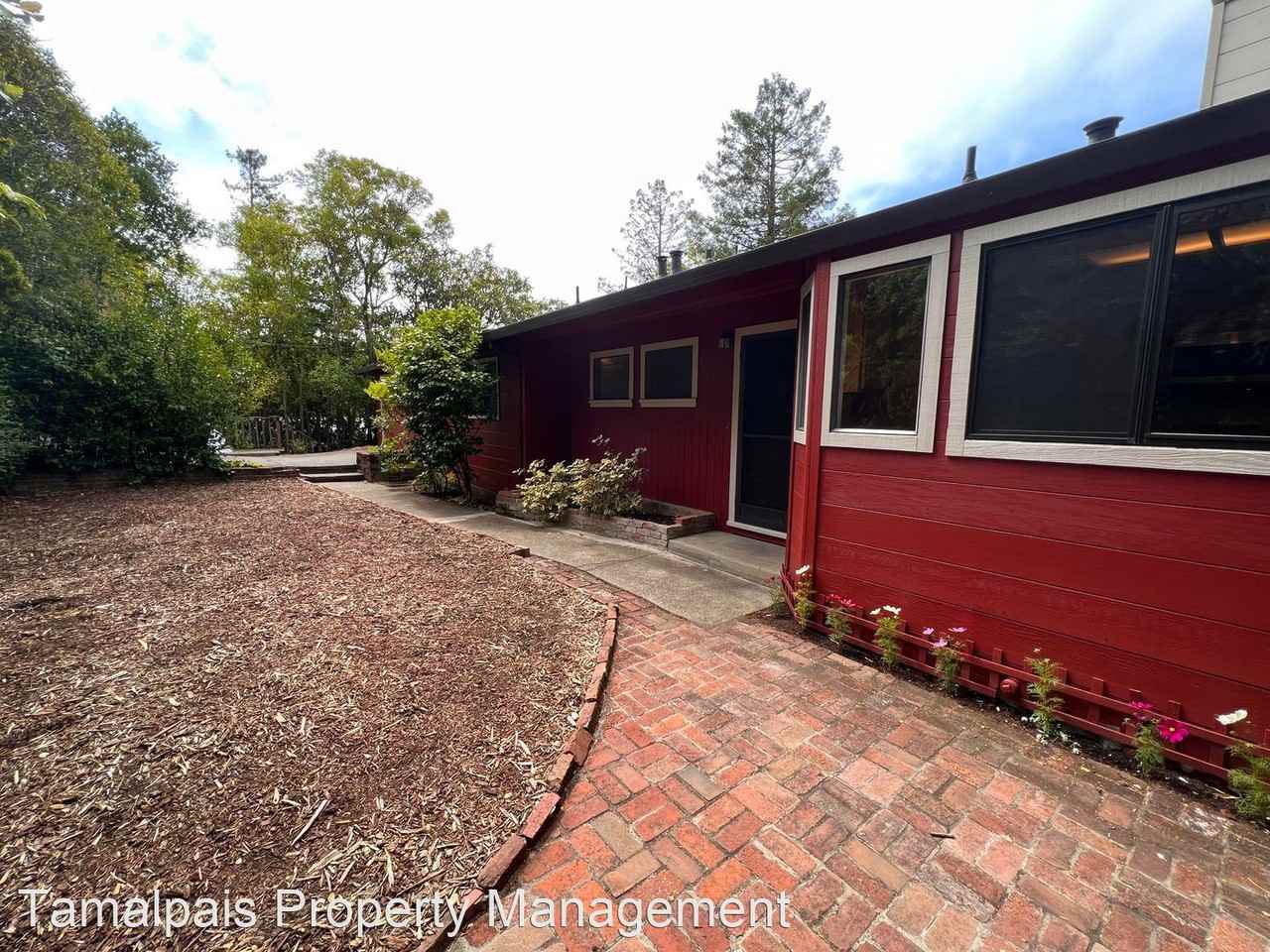 157 Sacramento Ave - Photo 2 of 19