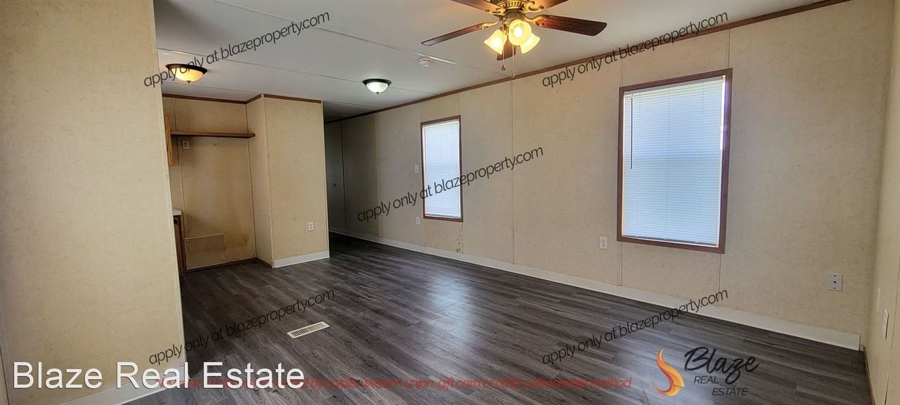 6103 Lair Rd - Photo 2 of 11