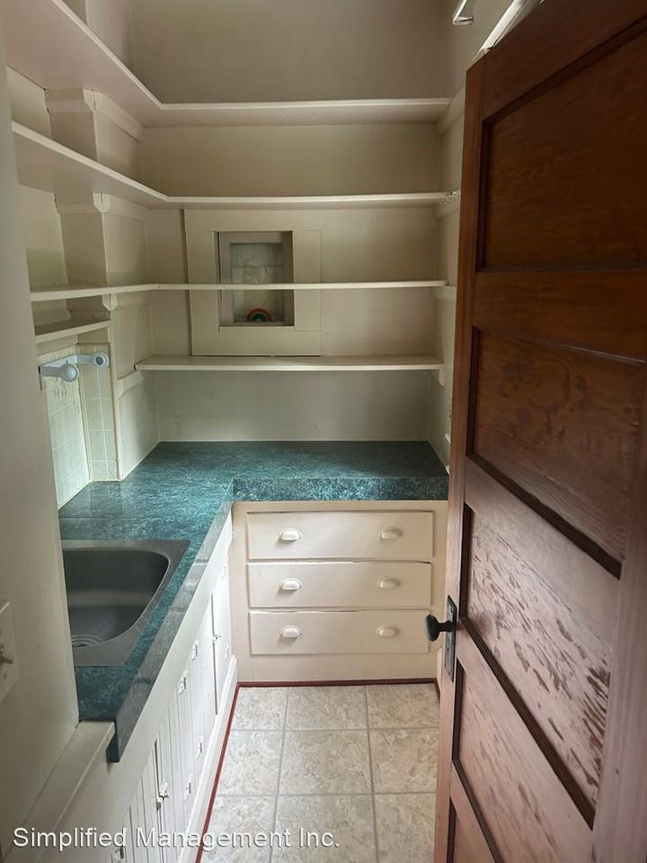 6466 Peabody St, Gardner, MA Apartments 6466 Peabody St, Gardner, MA