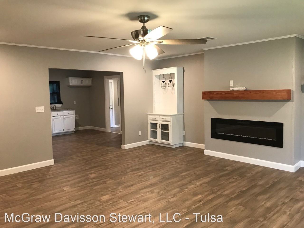 107 E Elm St - Photo 2 of 24
