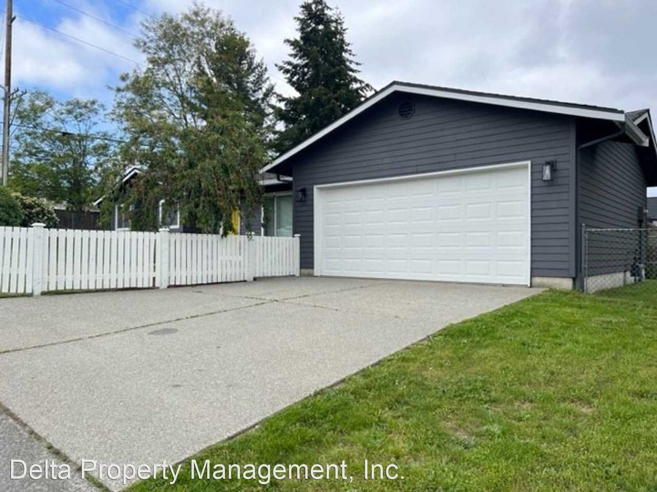 131 75th St Sw - Photo 2 of 13