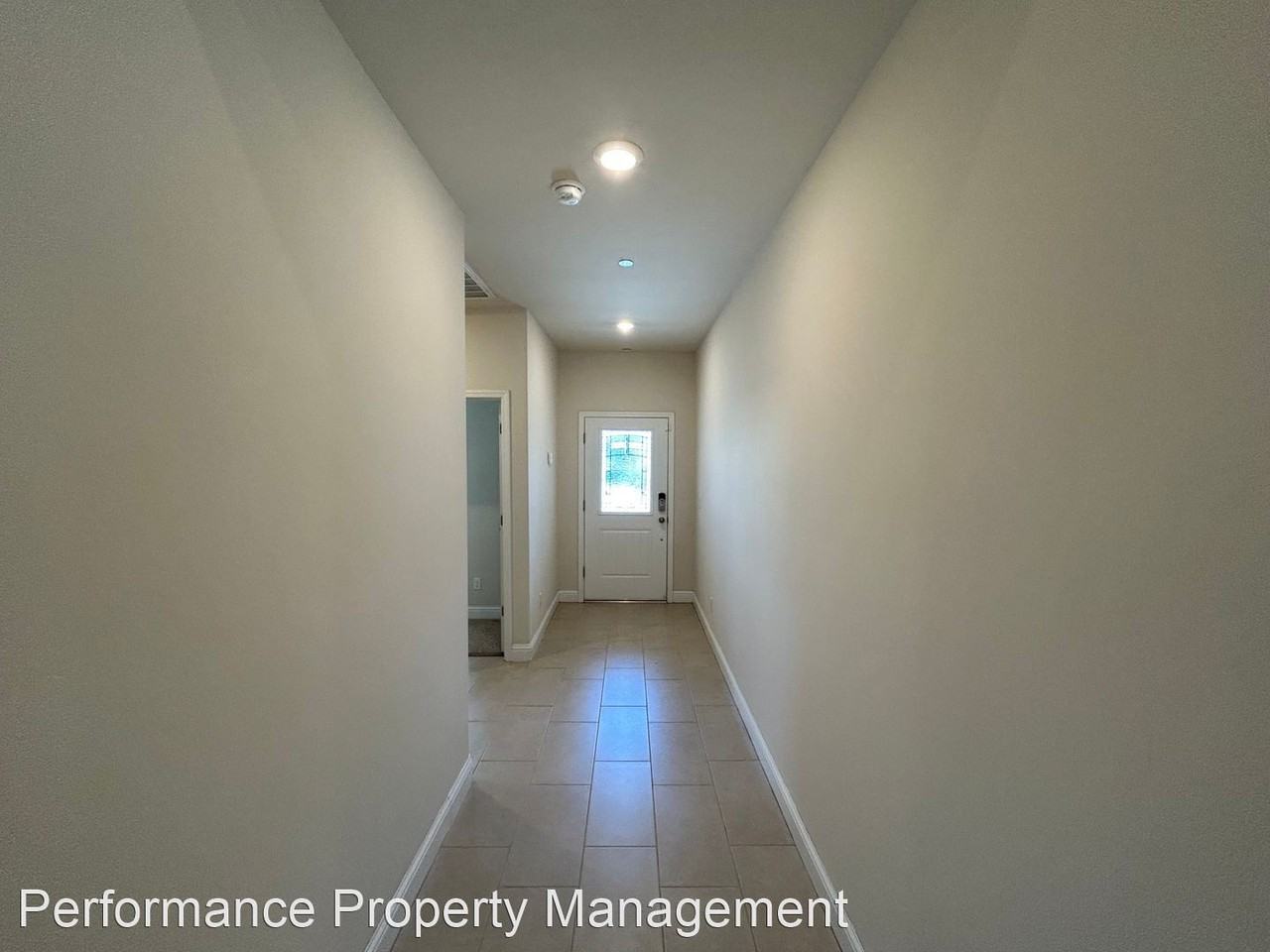 10406 Alondra Dr - Photo 3 of 18