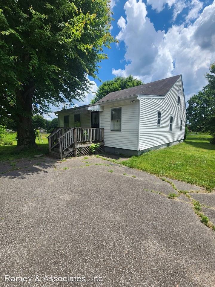 10300 Blue Lick Rd, Louisville, KY 40229 3 bedroom House Rental Zumper