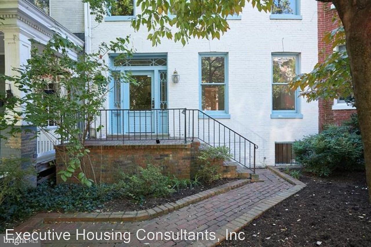 2614 Cathedral Ave Nw ##Nw - Photo 3 of 50