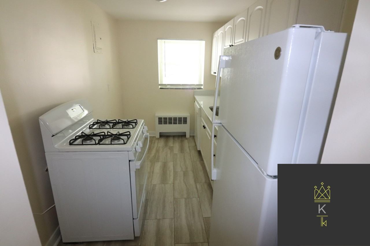 47 Broadway #11 - Photo 2 of 10