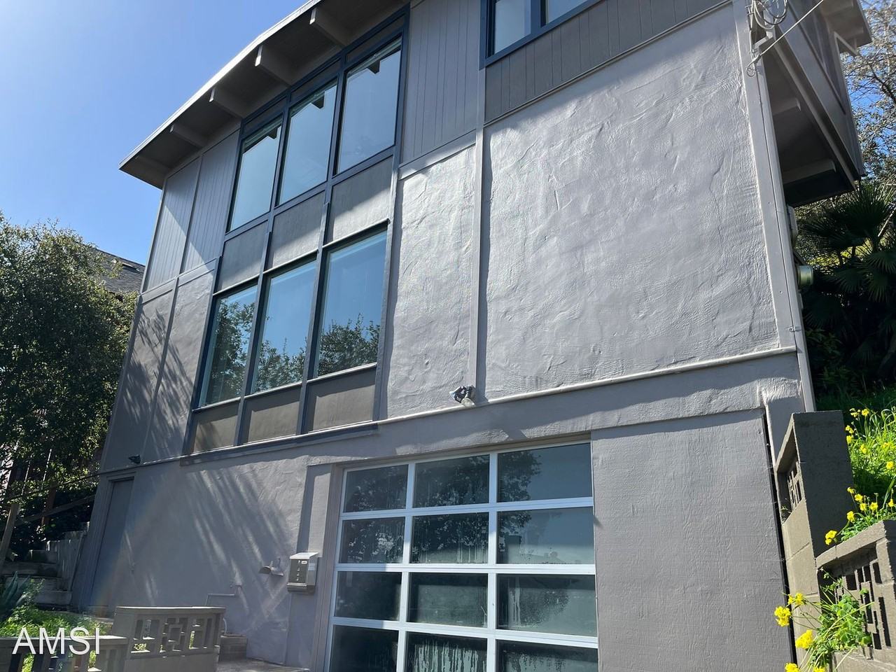 225 Piedmont Pl - Photo 3 of 34