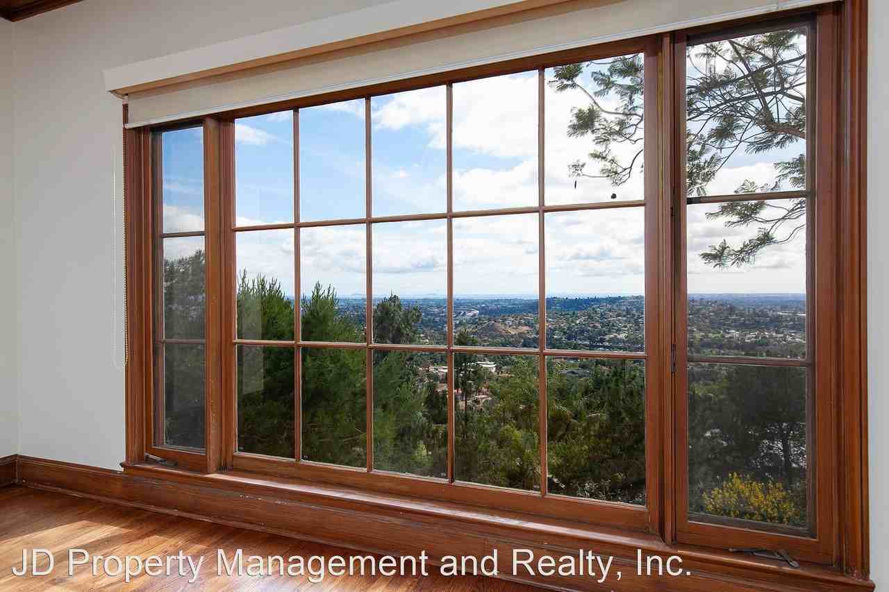 9500 Ridgecrest Dr - Photo 2 of 19