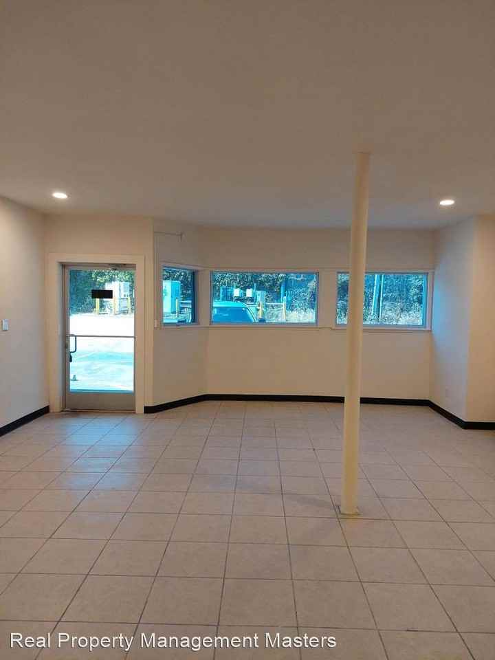 1439 E Bayshore Rd - Photo 2 of 6