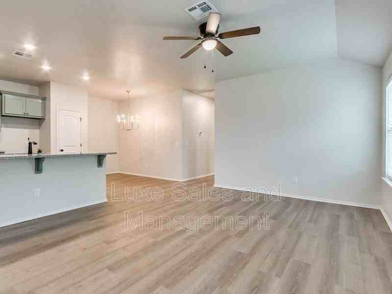 10536 Harvest Moon Ave - Photo 3 of 32