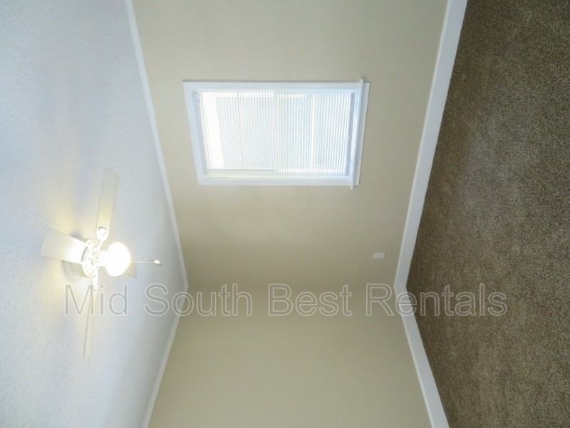 1692 Baine Ave - Photo 6 of 7