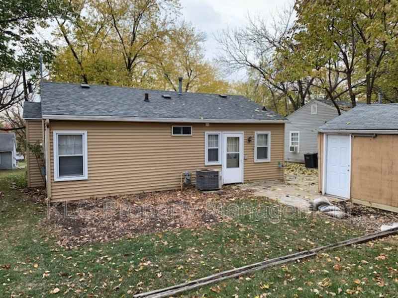 3843 15th St - Photo 3 of 15