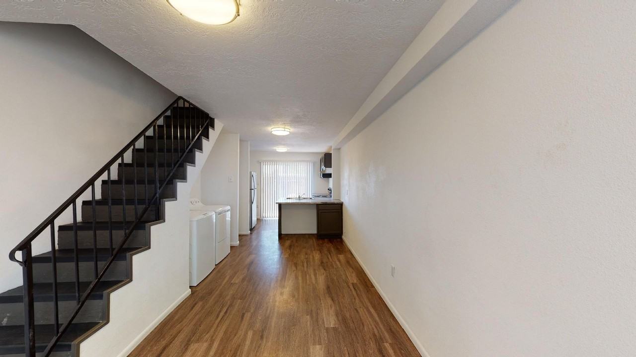 1515 8Th St Nw - Photo 2 of 18