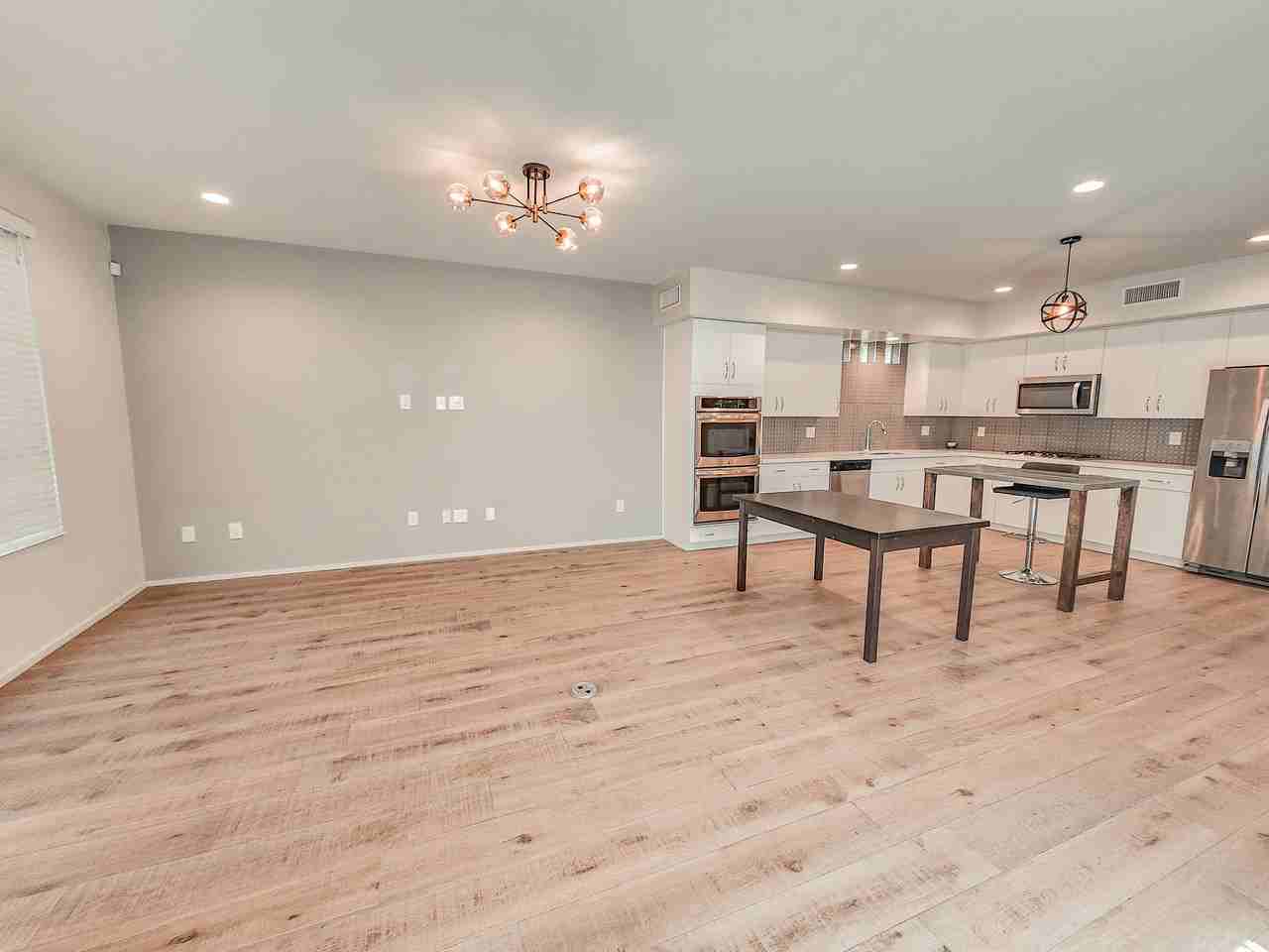 888 E Park Modern Dr - Photo 3 of 50