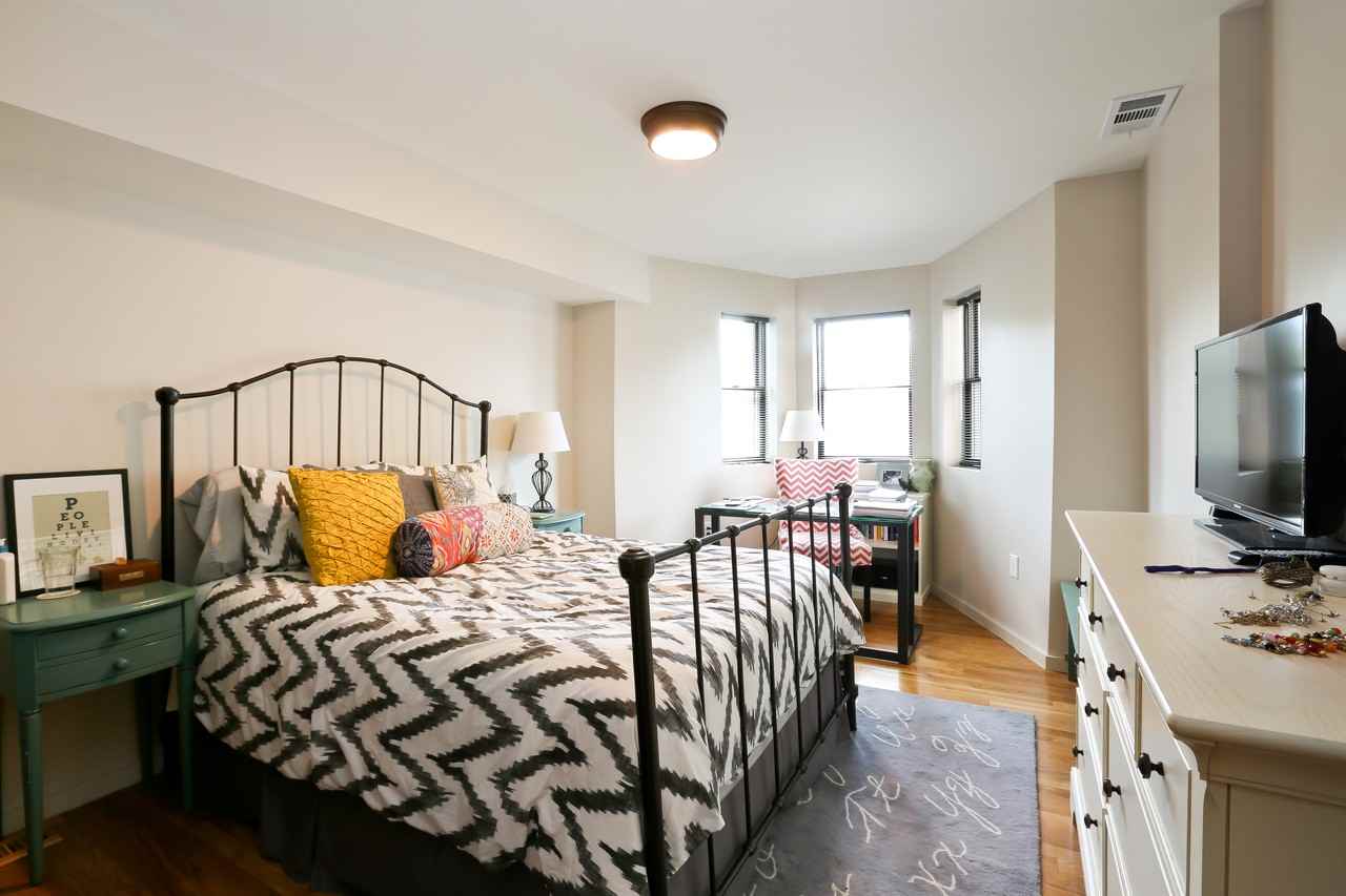 811 T St Nw - Photo 2 of 36