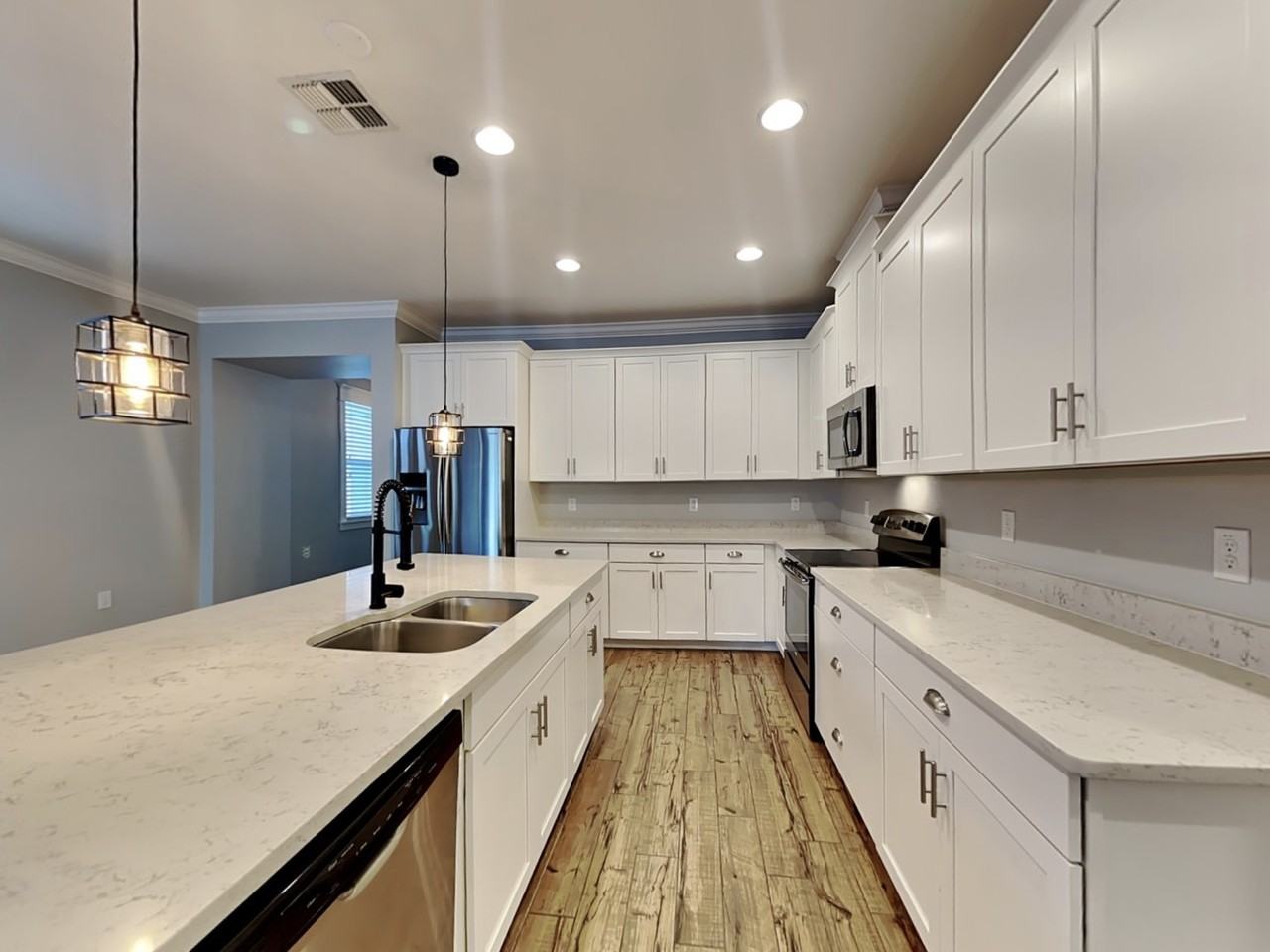 1070 Cosmos Way - Photo 3 of 27