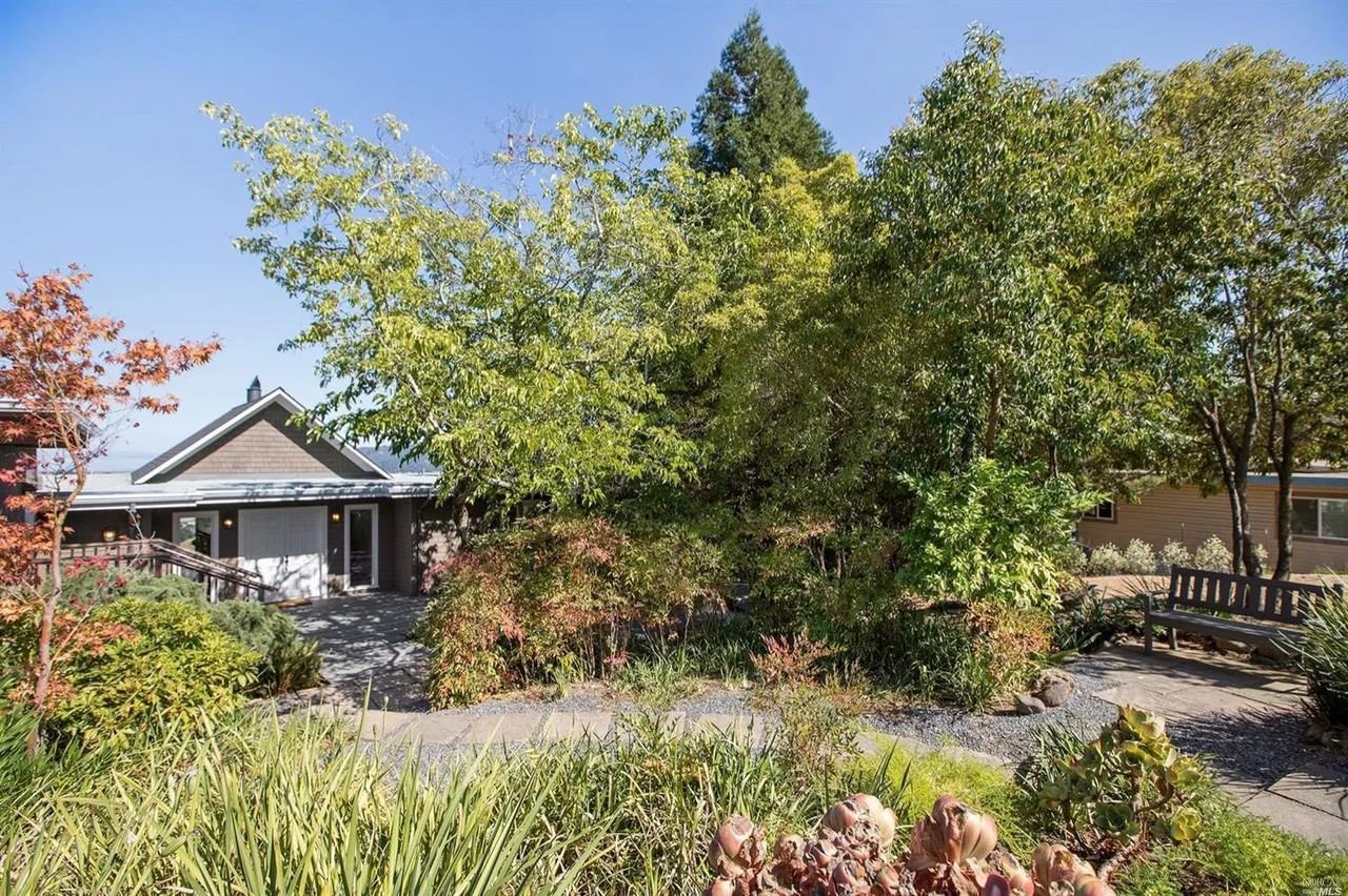 2 Fox Ln - Photo 2 of 37