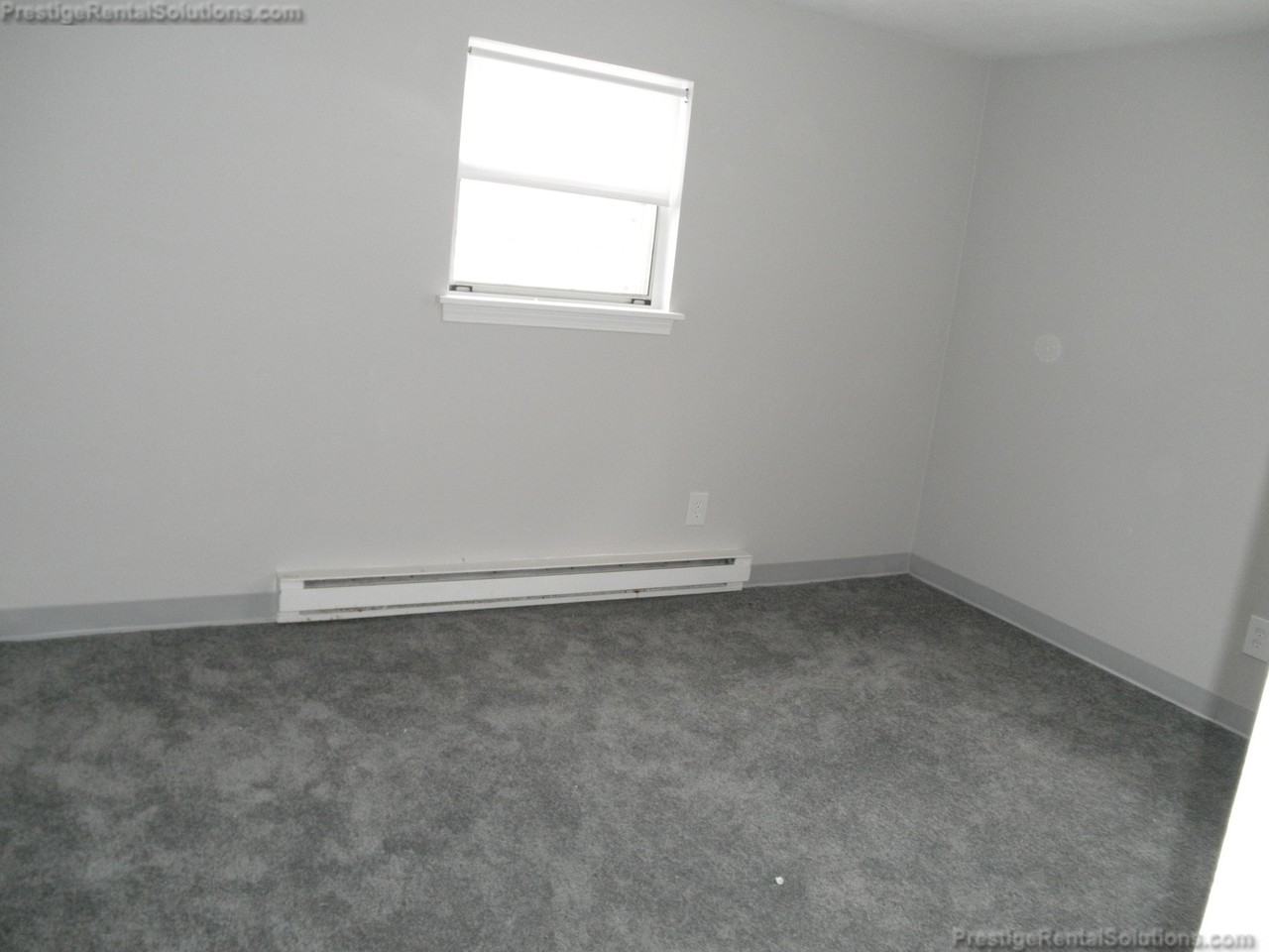 Greentree Ln #12 - Photo 3 of 8