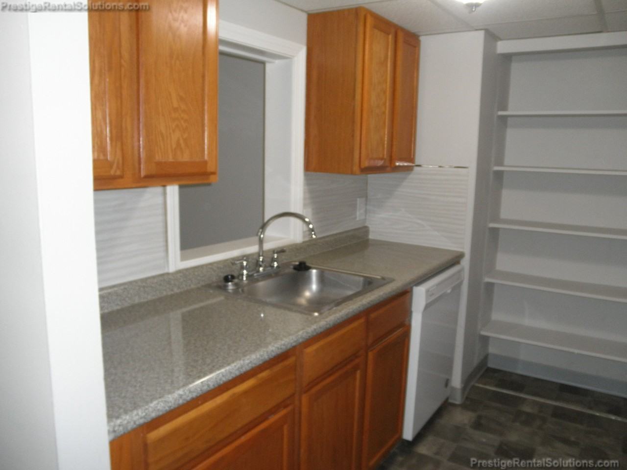 36 Greentree Ln #12 - Photo 6 of 8