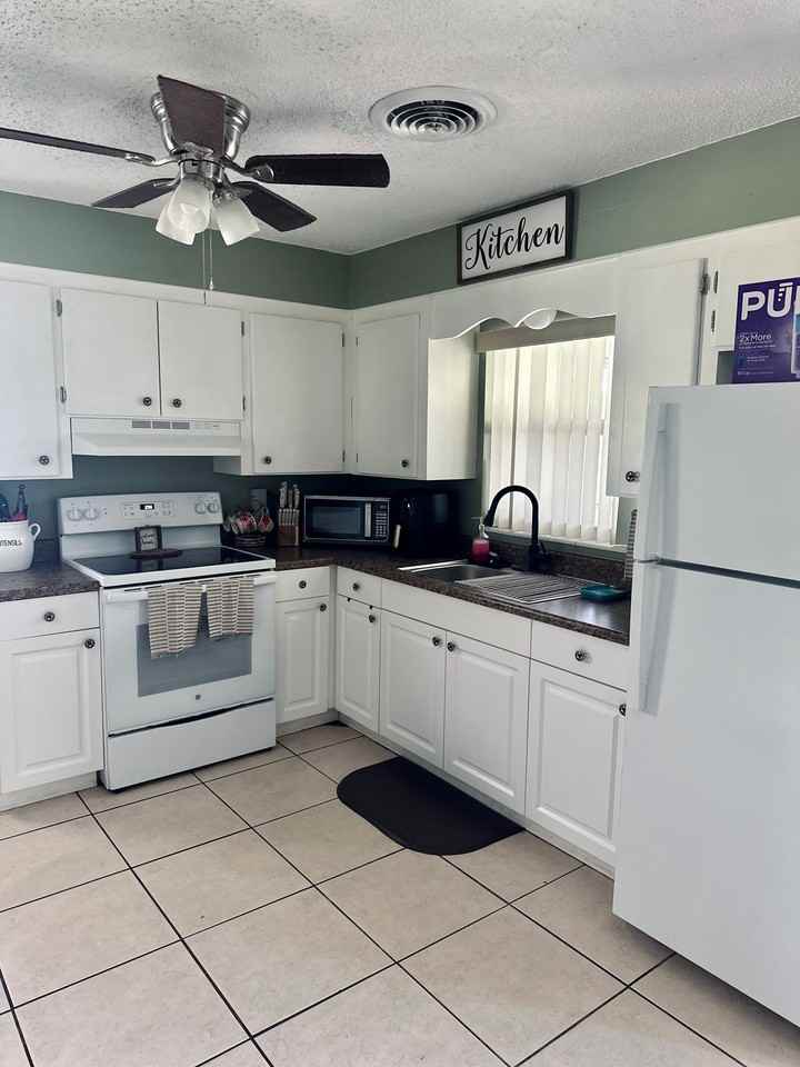 2319 N Carpenter Rd #NA - Photo 2 of 14