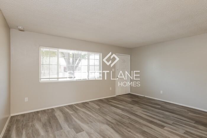 3601 W Belmont Ave - Photo 2 of 15