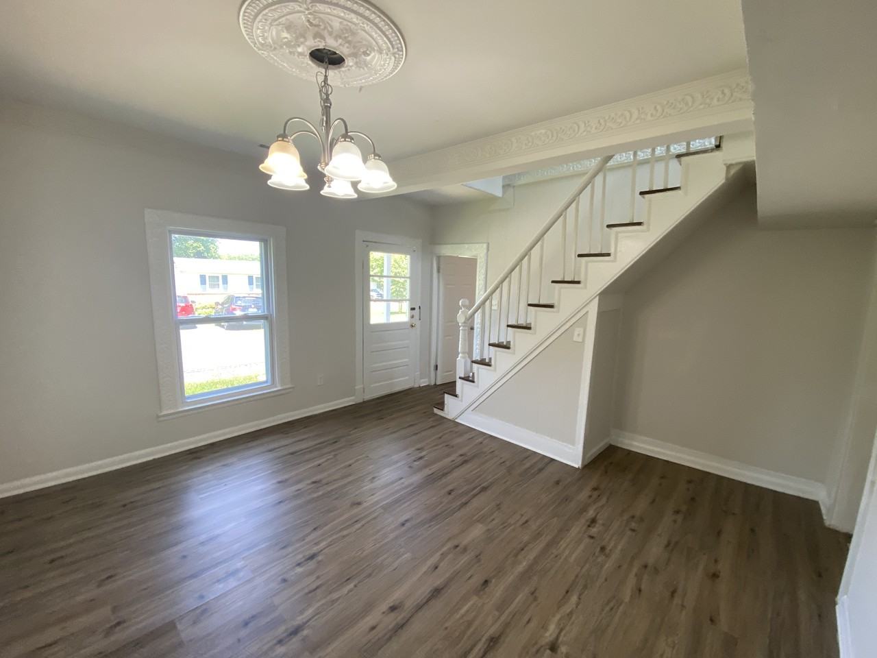 113 Cobb Street - Photo 2 of 10