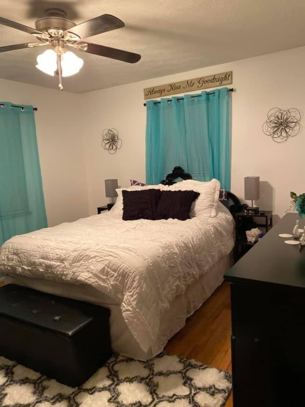 214 Plymouth Ave - Photo 3 of 9