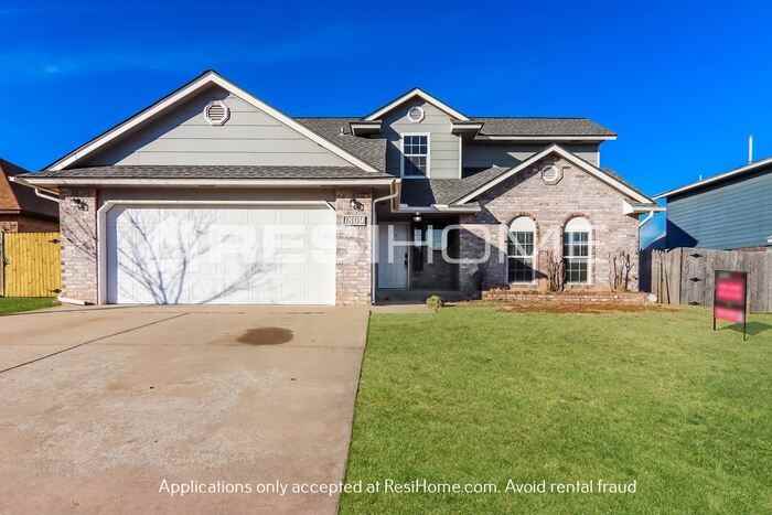 1809 Se 15th St - Photo 3 of 25