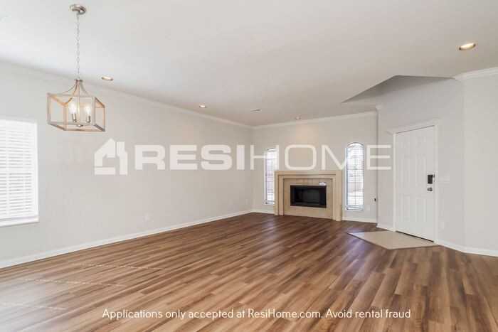 11908 Barrywood Dr - Photo 3 of 23