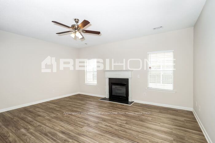 3212 Tallon Ln Sw - Photo 3 of 25