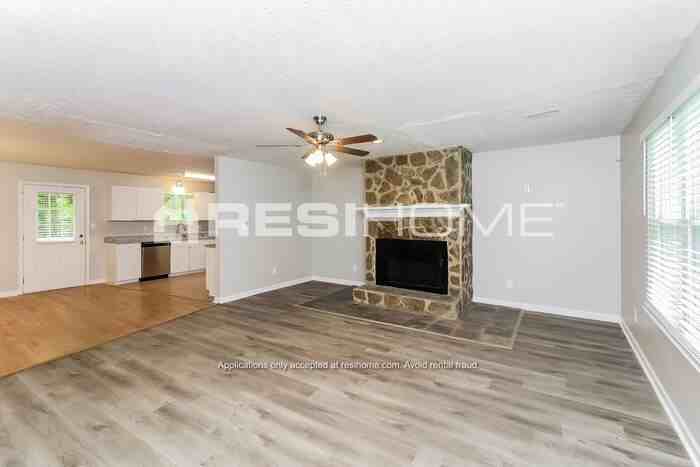 3676 Delena Farm Rd - Photo 3 of 19