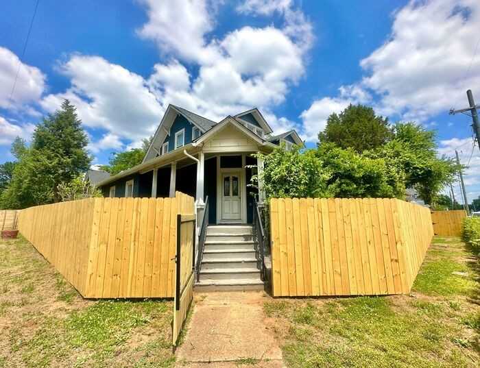2001 23rd Ave N - Photo 2 of 43
