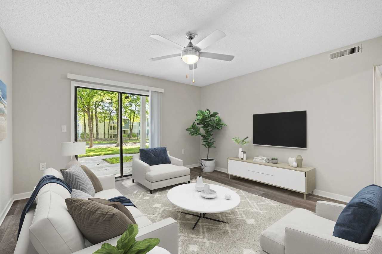 Summit Village Apartments - Photo 5 of 31