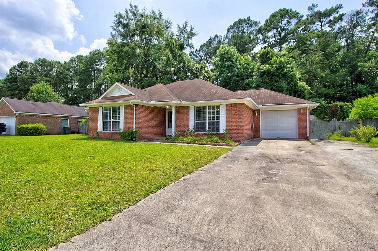 210 Easy St #1 - Photo 2 of 27