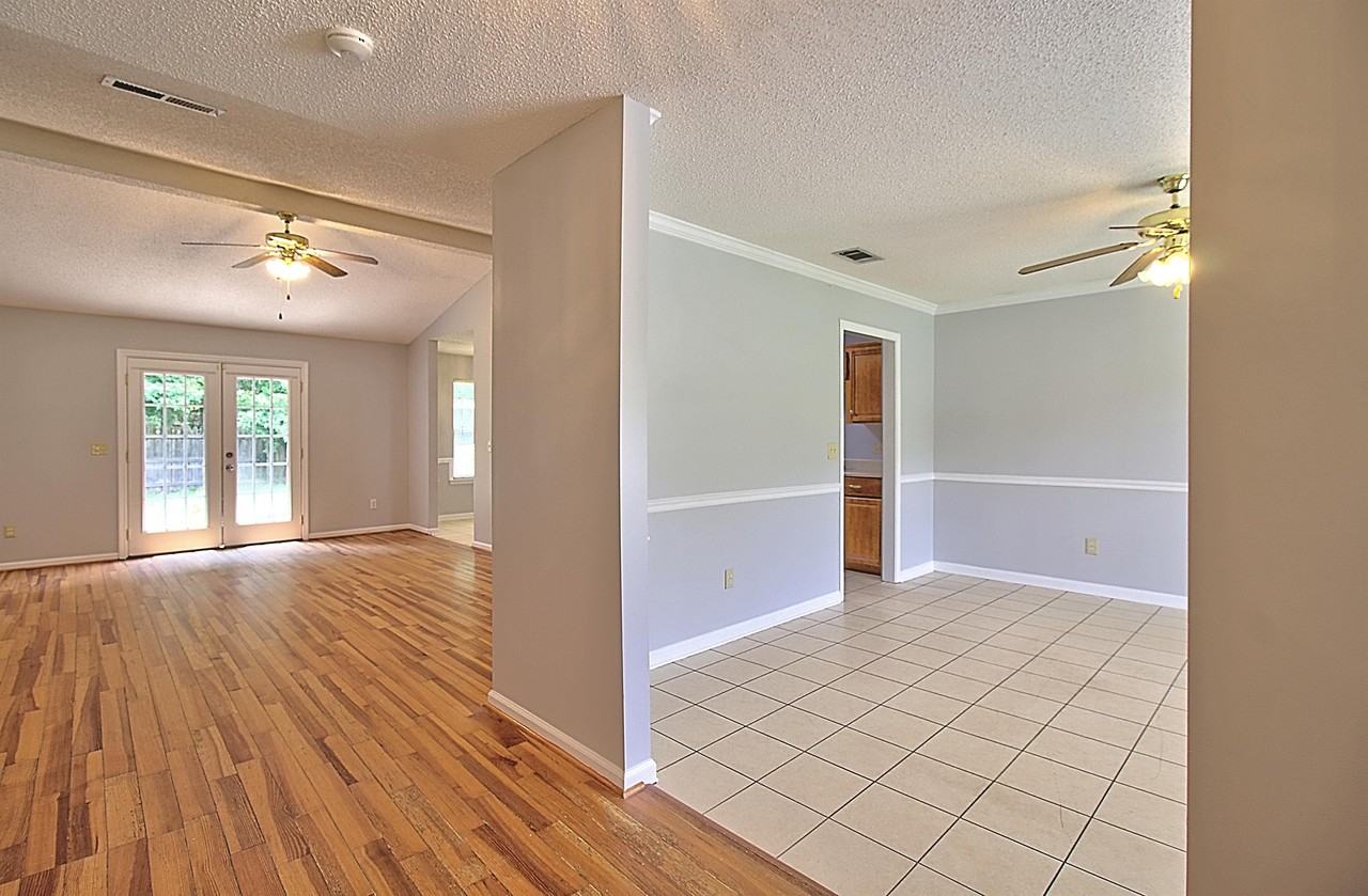 210 Easy St #1 - Photo 4 of 27