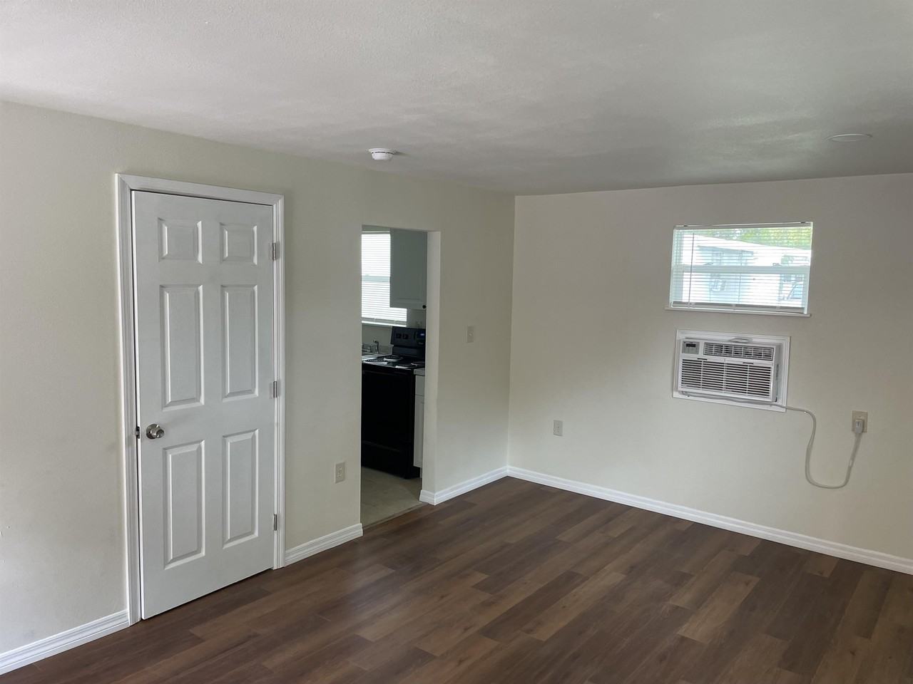 2850 Lake Alfred Road - 10Unit 10 #10 - Photo 3 of 7