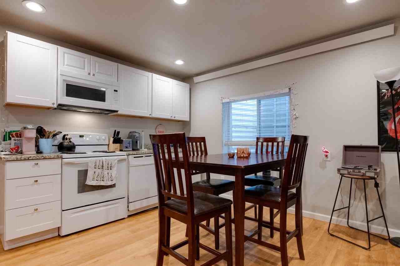 415 E Bradley St - Photo 5 of 11