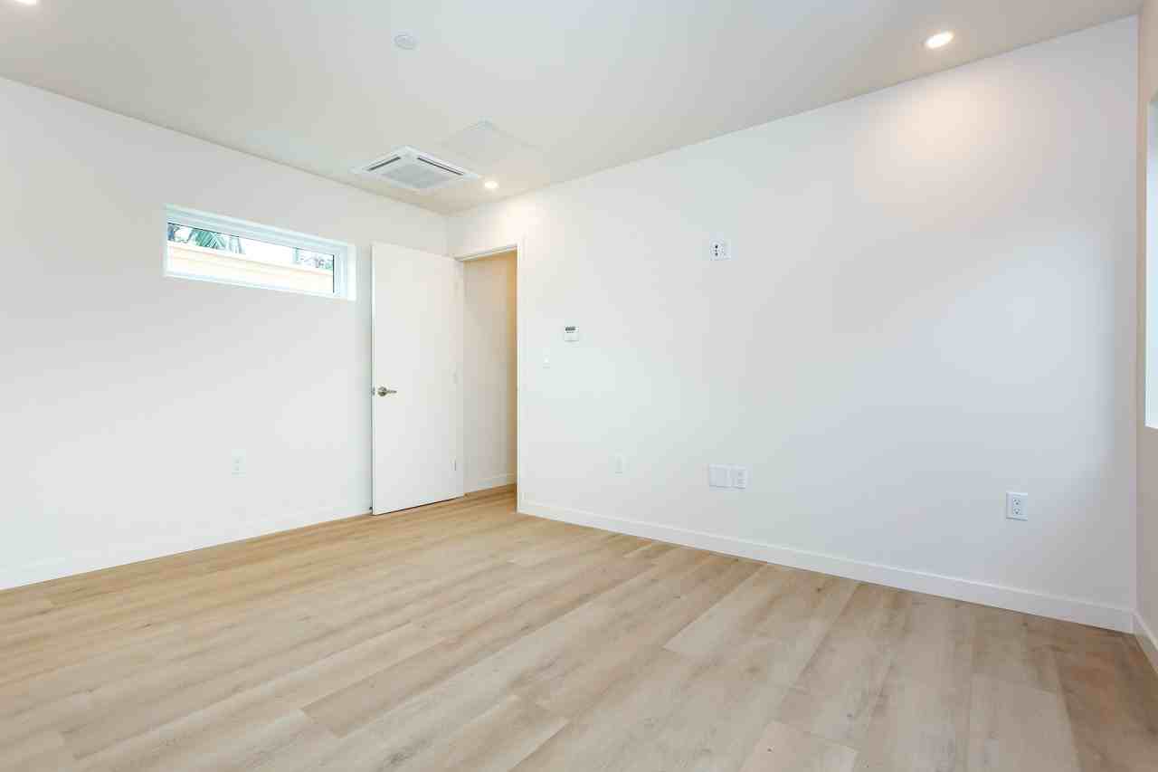 4621 Idaho St #4621IDAHO - Photo 5 of 19