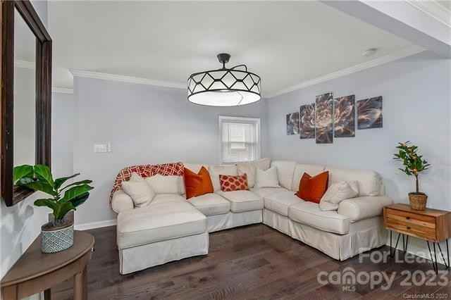 1032 Holland Ave #1 - Photo 7 of 19