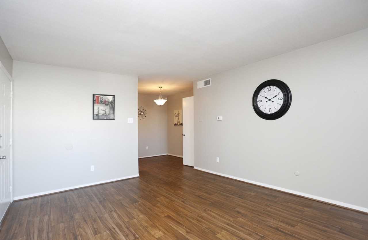 Armon Bay Apartments - Photo 5 of 35